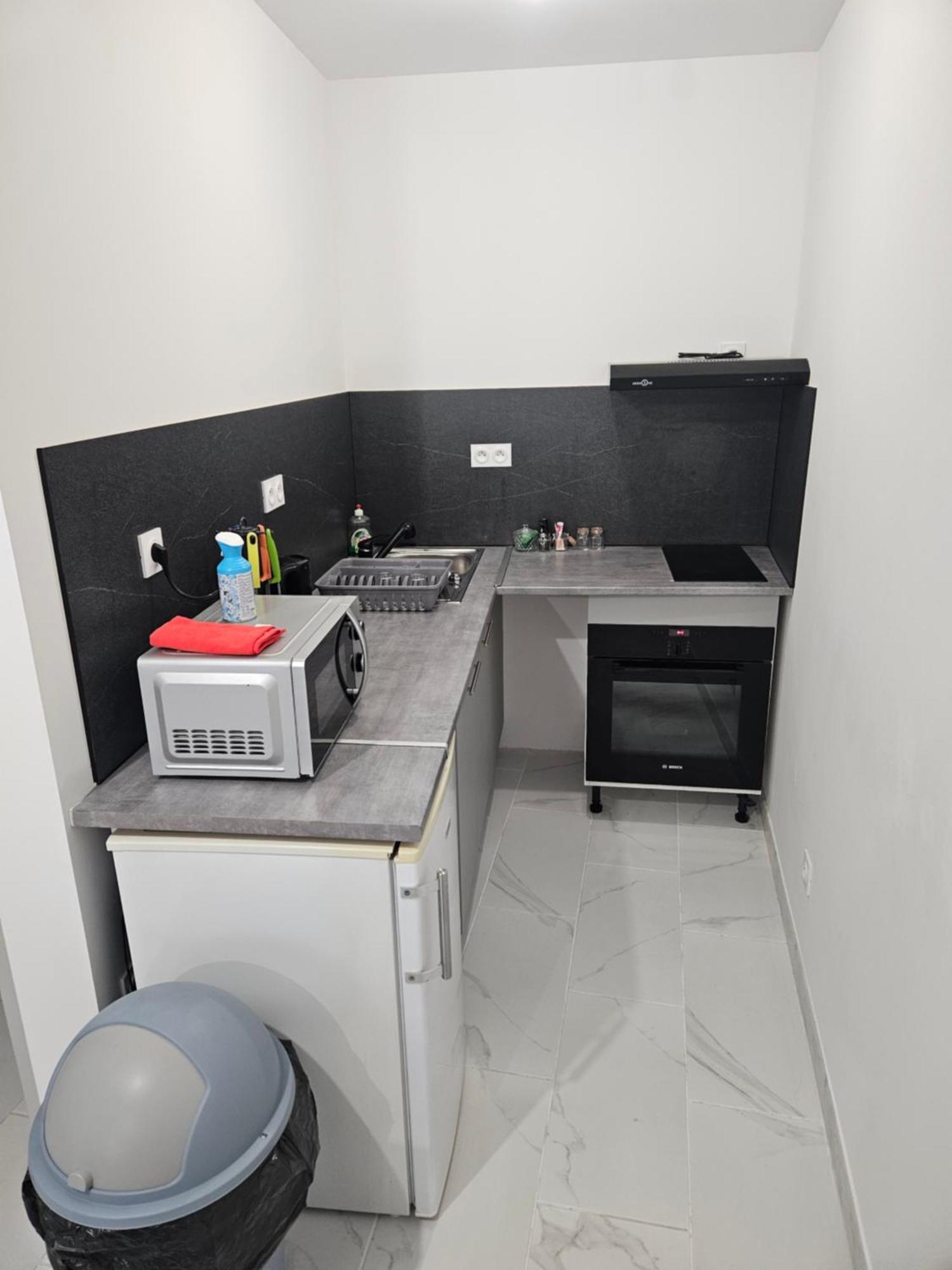 T2 Moderne, Calme Et Entierement Renove. Appartement Béziers Buitenkant foto